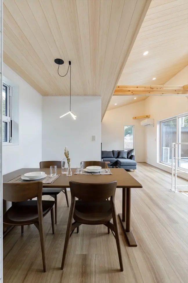 中庭のある家 内観04